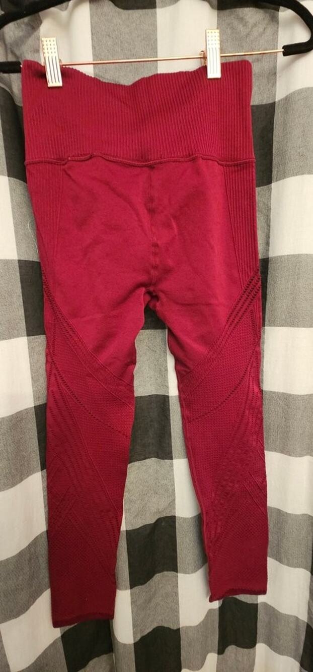Seamless High-Waist Textured Burgundy Leggings-Women's Activewear